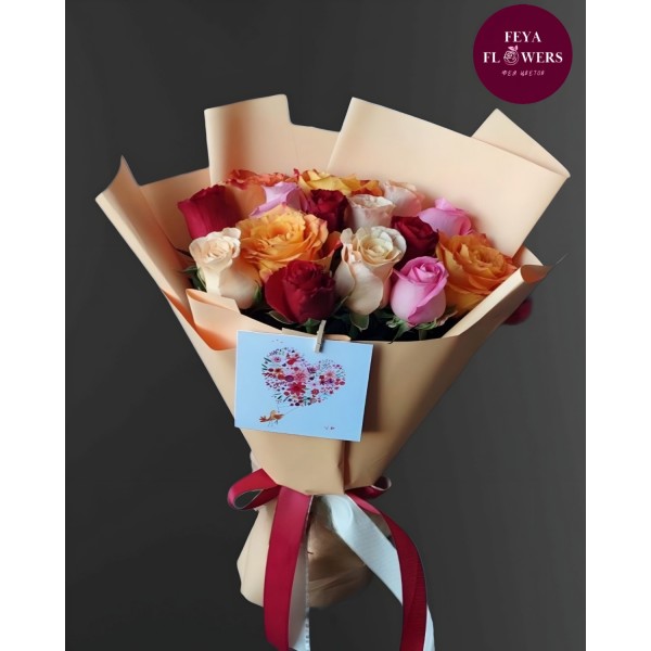 Букет из 15 микс роз